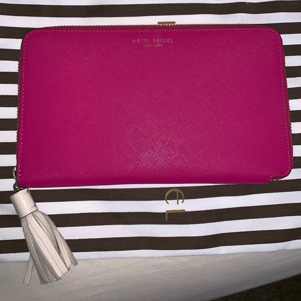 Henri Bendel Tassel wallet